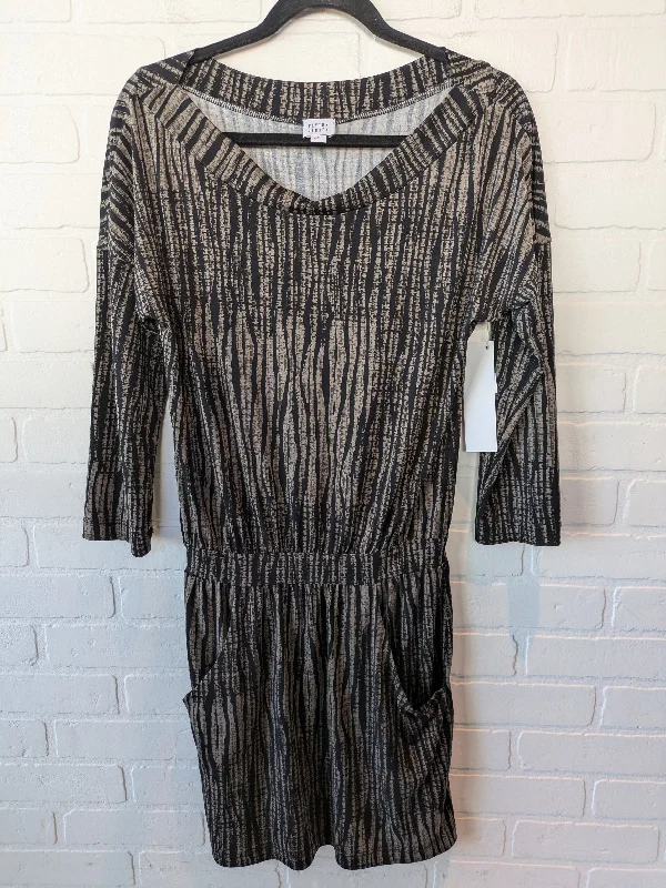 Price Drop Alert Dress Casual Short By Peyton Jensen In Black & Brown, Size: S