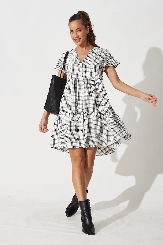Great Bargains Shelby Shirt Dress In White With Black Check
